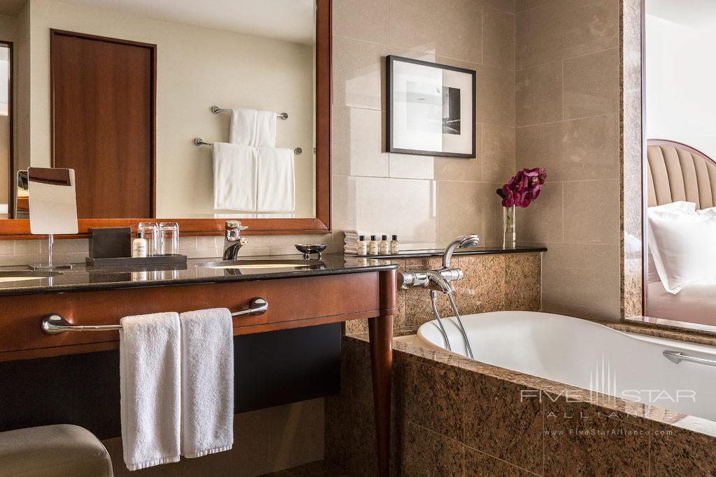 Guest Bath at Park Hyatt Chicago, IL