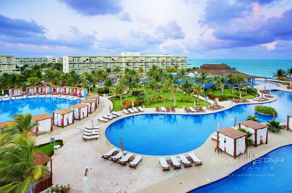Azul Beach Resort Riviera Cancun, Bahia Petempich , QR, Mexico