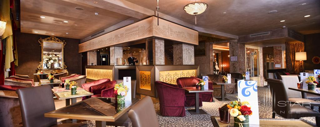 Bar and Lounge at Hotel Papadopoli Venezia, Italy
