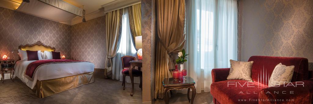 Deluxe Guest Room at Hotel Papadopoli Venezia, Italy