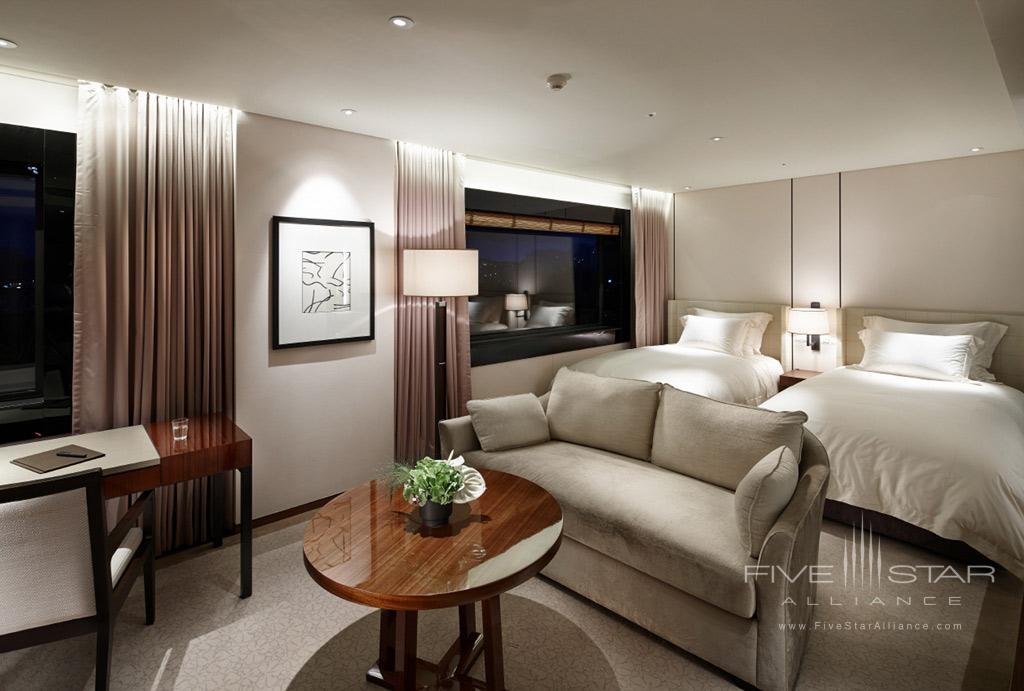 Deluxe Business Twin Guest Room at The Shilla Seoul, Korea