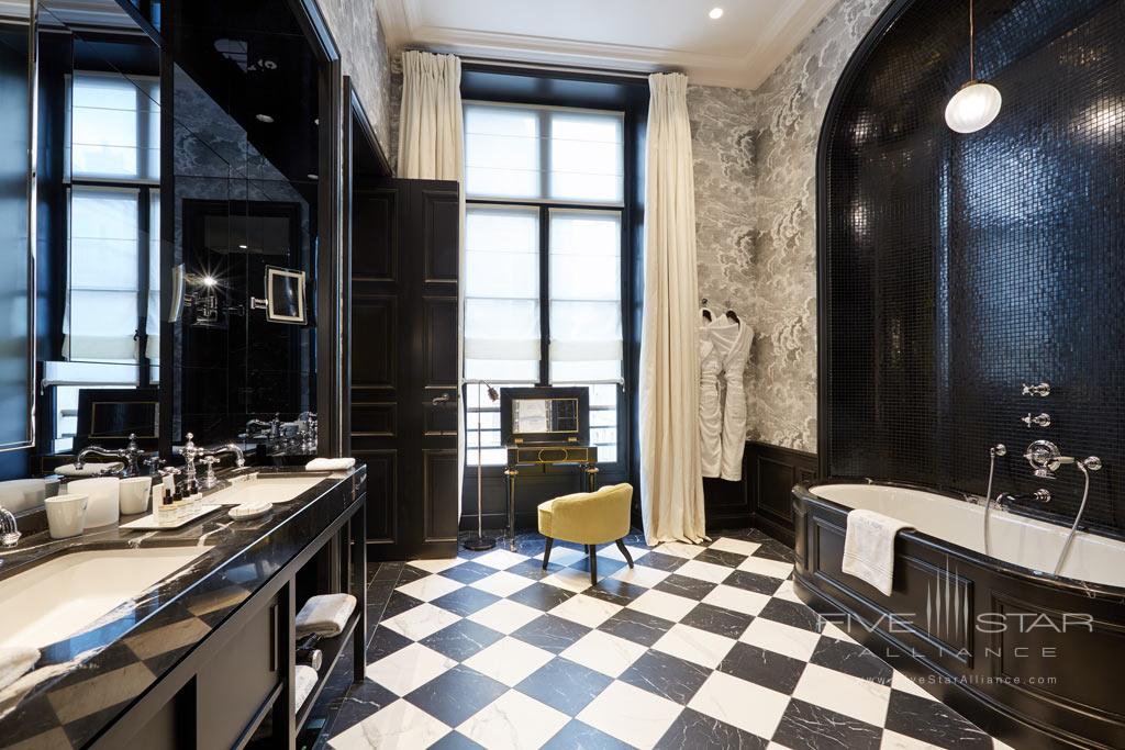 Suite Bath at Pavillon de la Reine, Paris, France