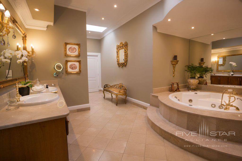 Suite Bath at Fairlawns Boutique Hotel &amp; Spa, Johannesburg, South Africa