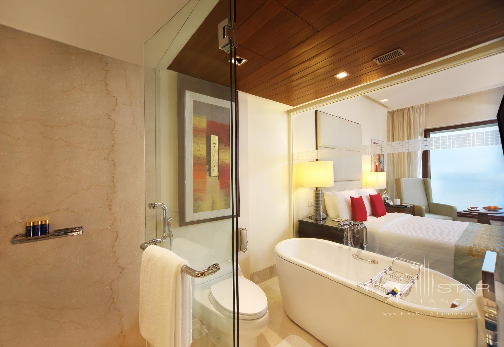 The Oberoi Mumbai Deluxe Room