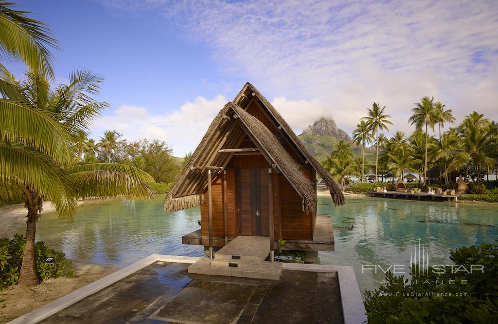 Lagoon Chapel at InterContinental Bora Bora Resort &amp; Thalasso Spa