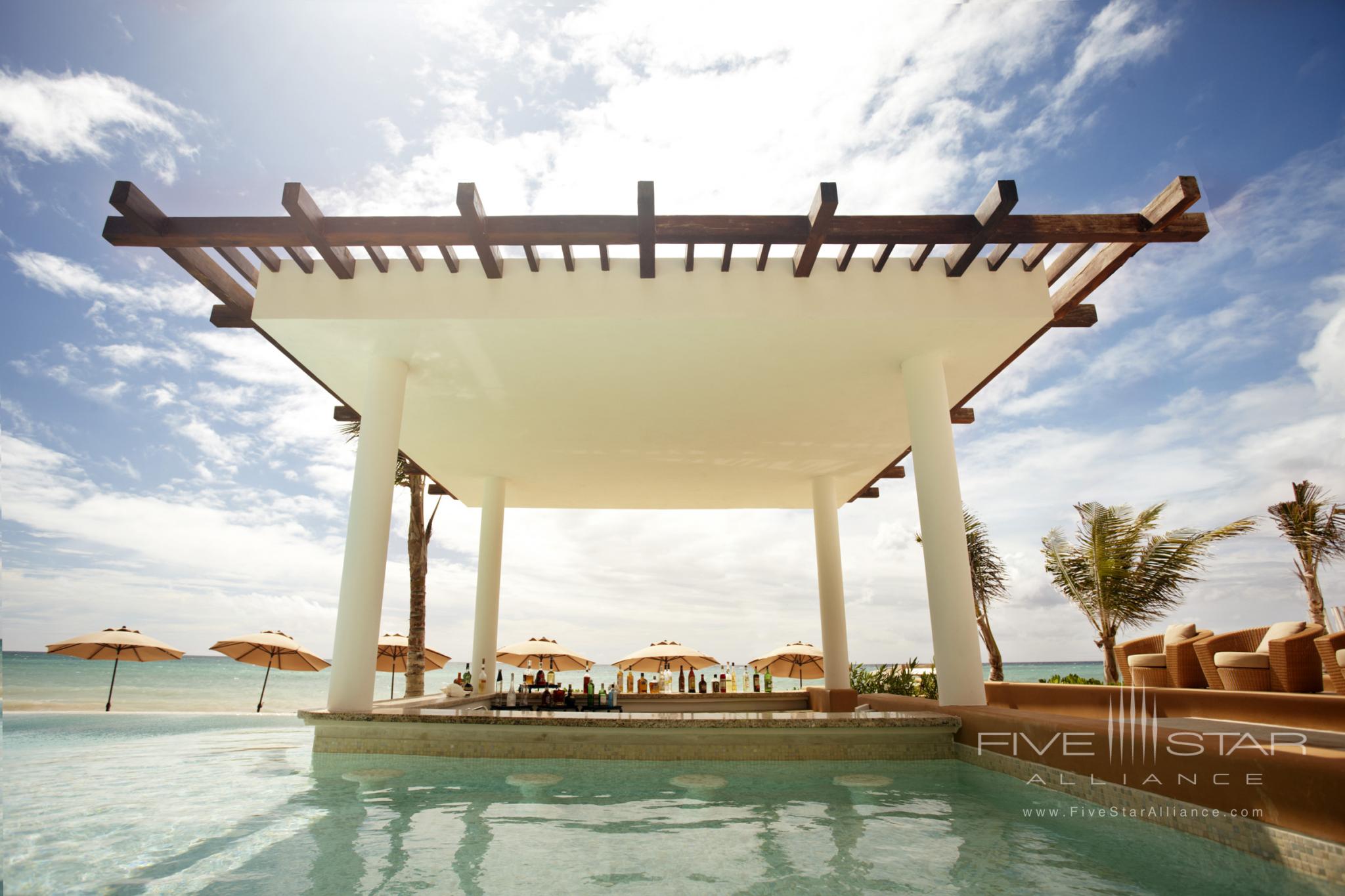 Banyan Tree Mayakoba Sands Pool Bar