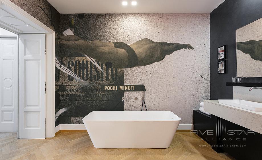 Guest Bath at Galleria Vik Milano, Italy