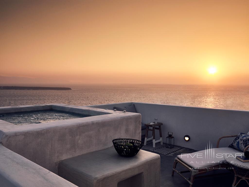 Deluxe Junior Suite at Santo Maris Oia Luxury Suites &amp; Spa, Greece