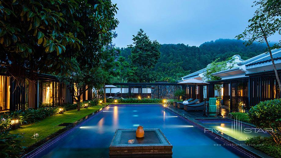 Villa Bath at Banyan Tree Tengchong, China