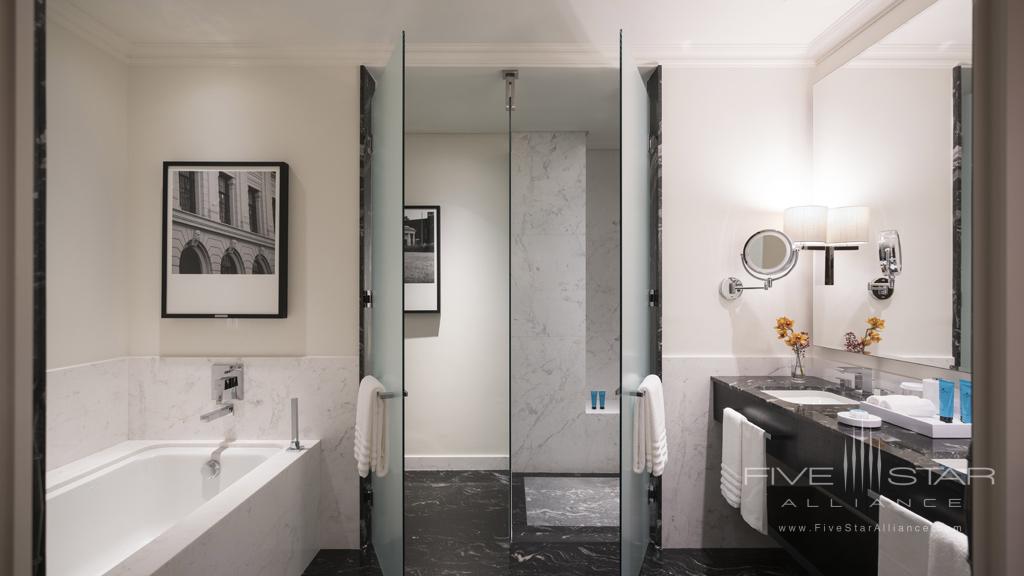 Guest Bath at Palacio Tangara, São Paulo, Brazil