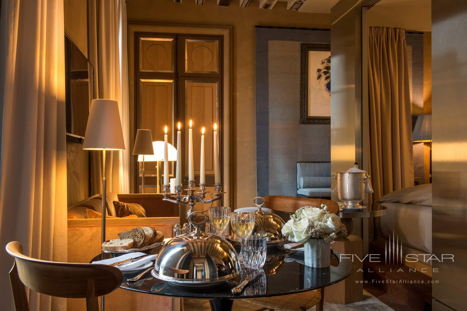 Cour des Vosges Evok Collection