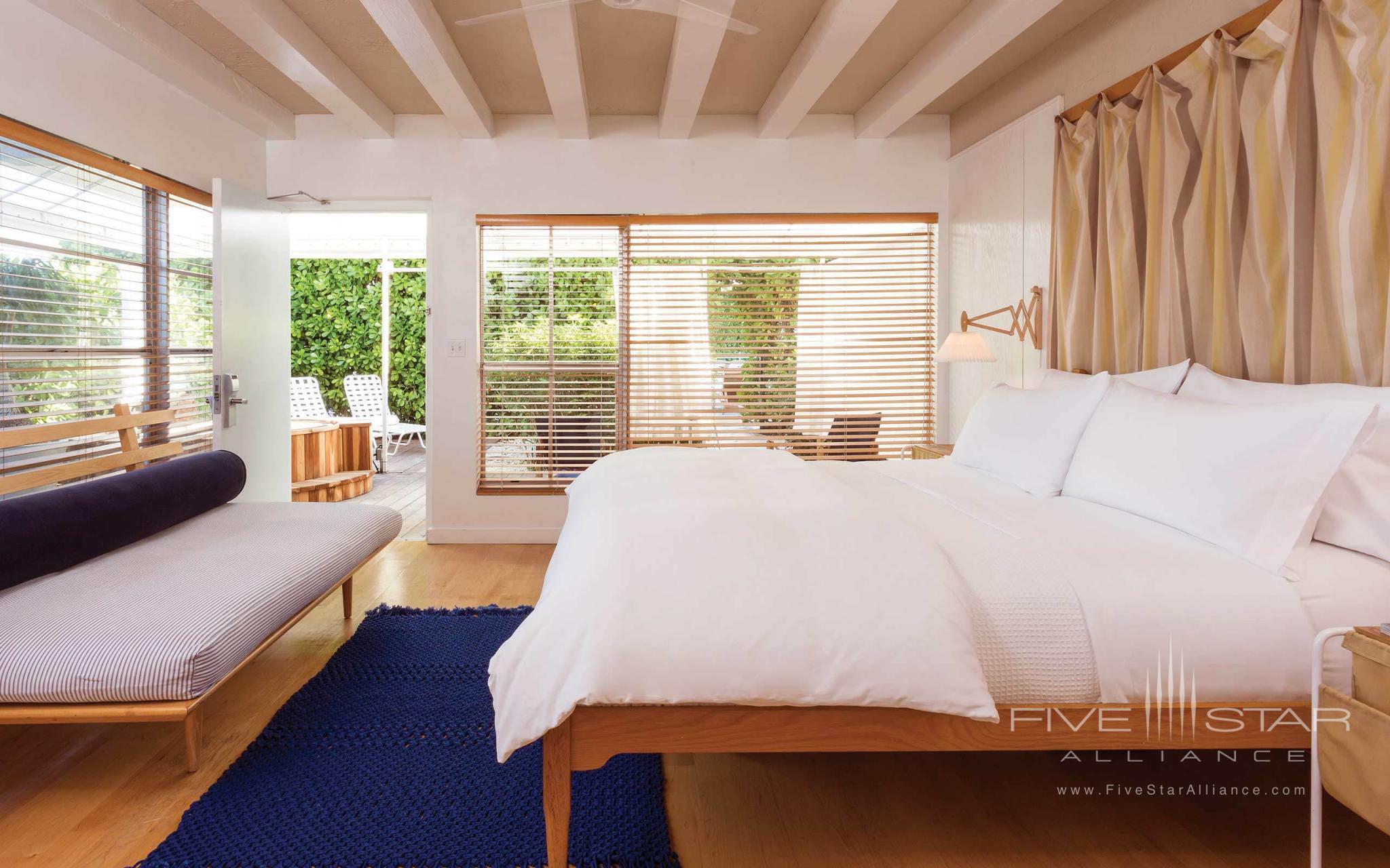 Extra Large Bath Guest Room