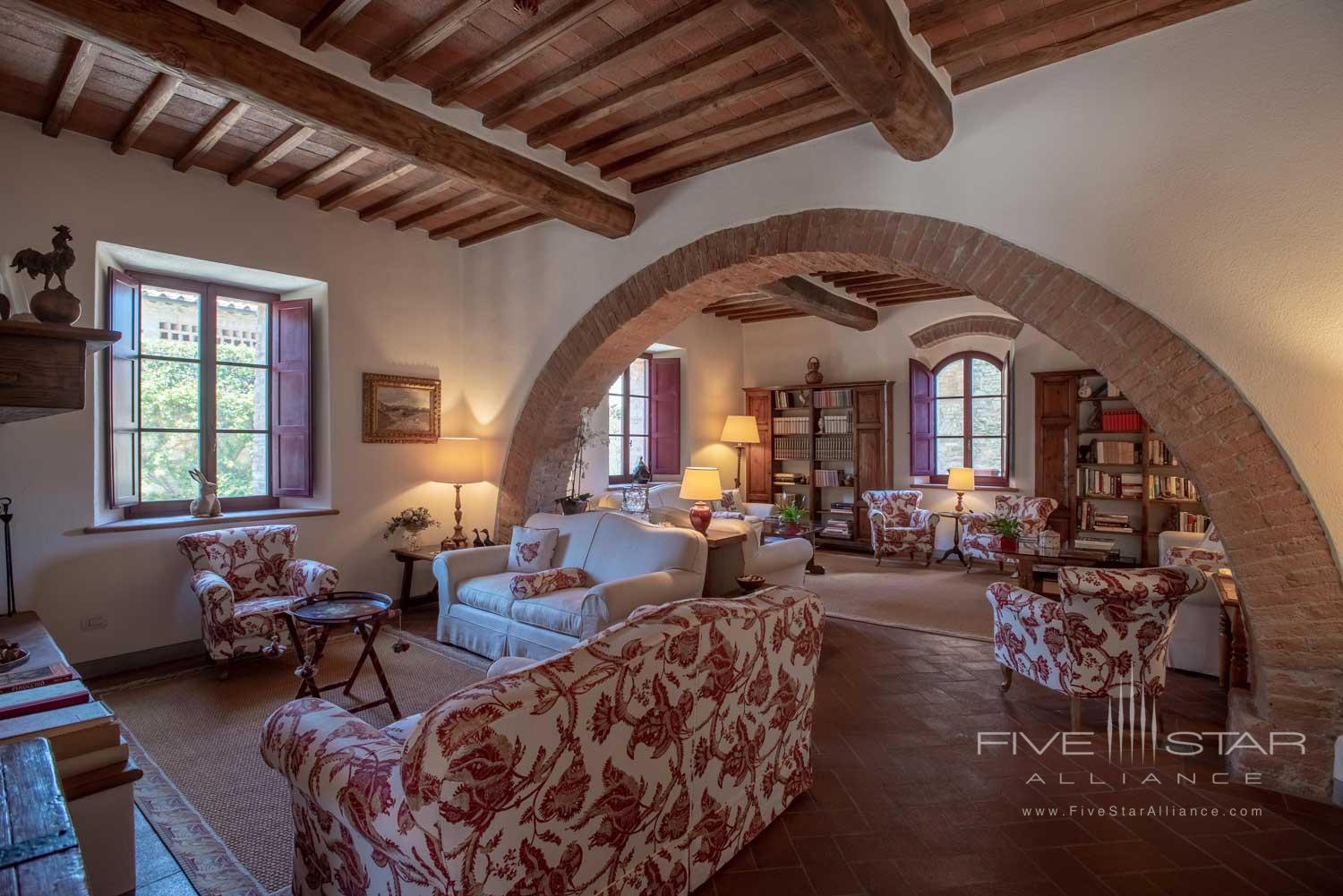 Guest Living Area at Hotel Le Fontanelle, Italy
