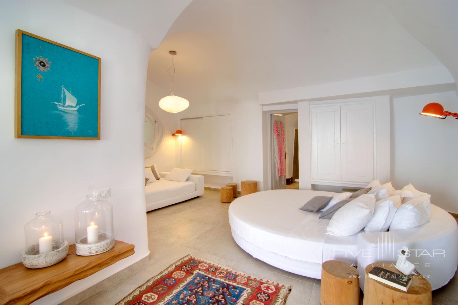 Santorini Secret Suites &amp; Spa