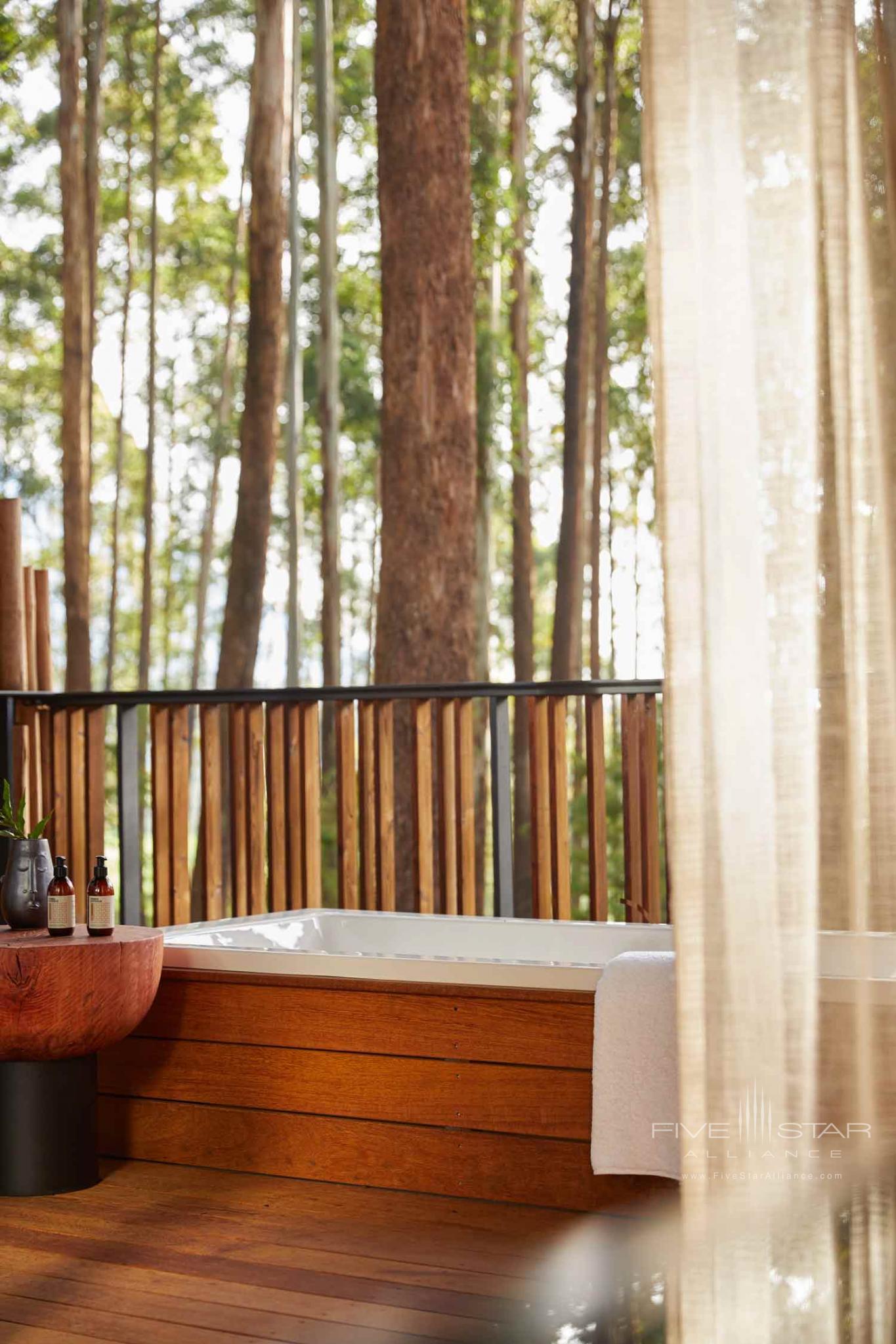 Virunga Suite Outdoor Bath