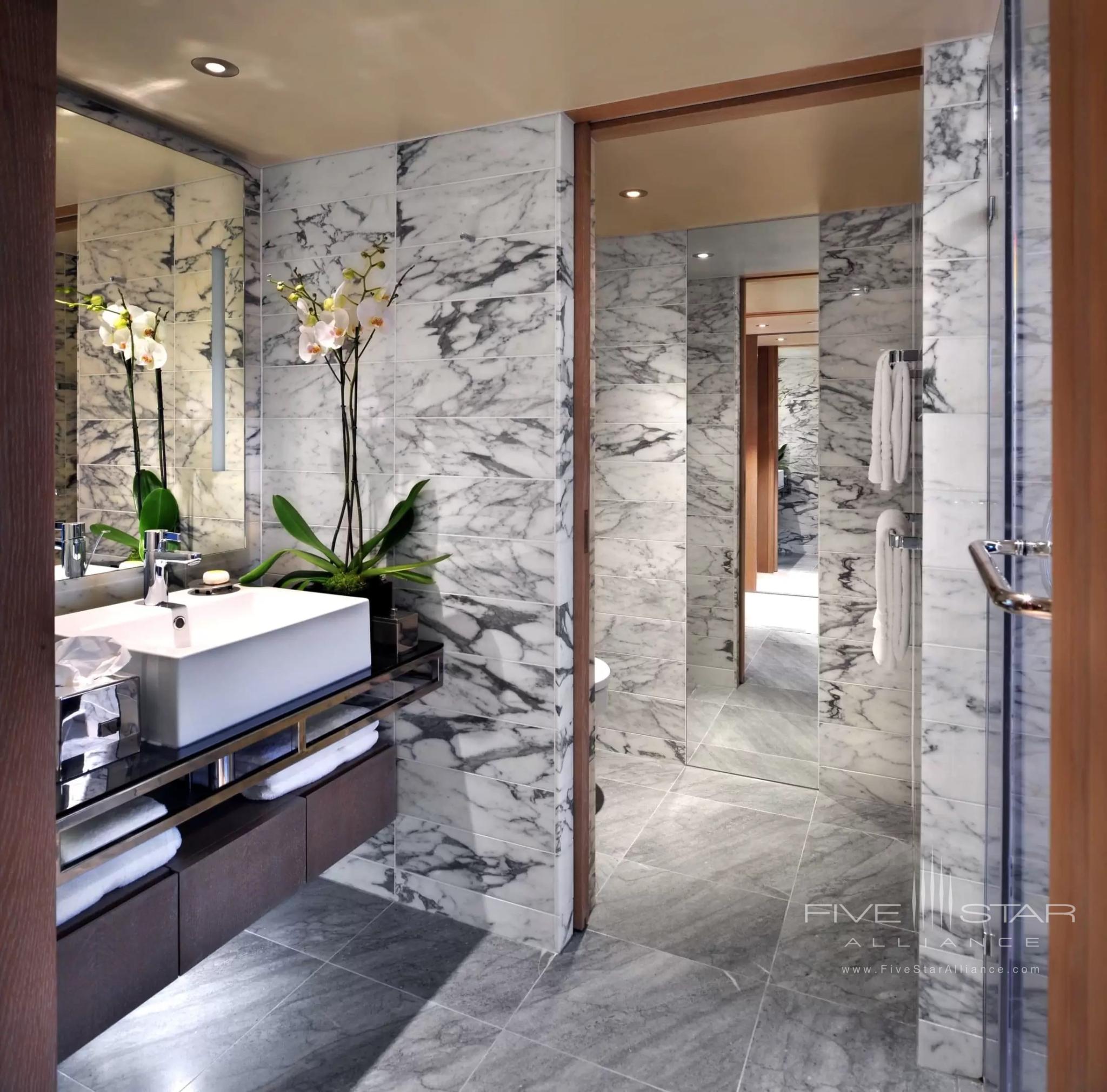 The Hari London Suite Bathroom