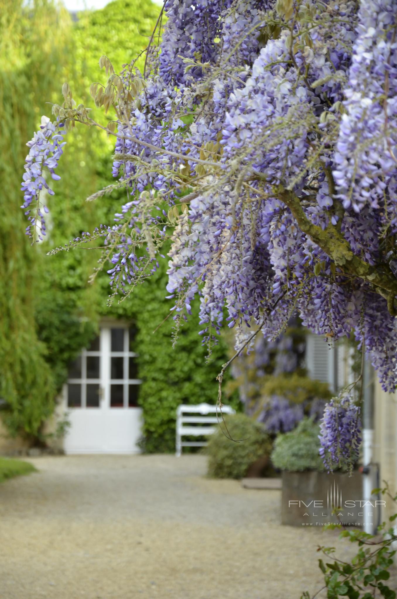 Chateau La Cheneviere