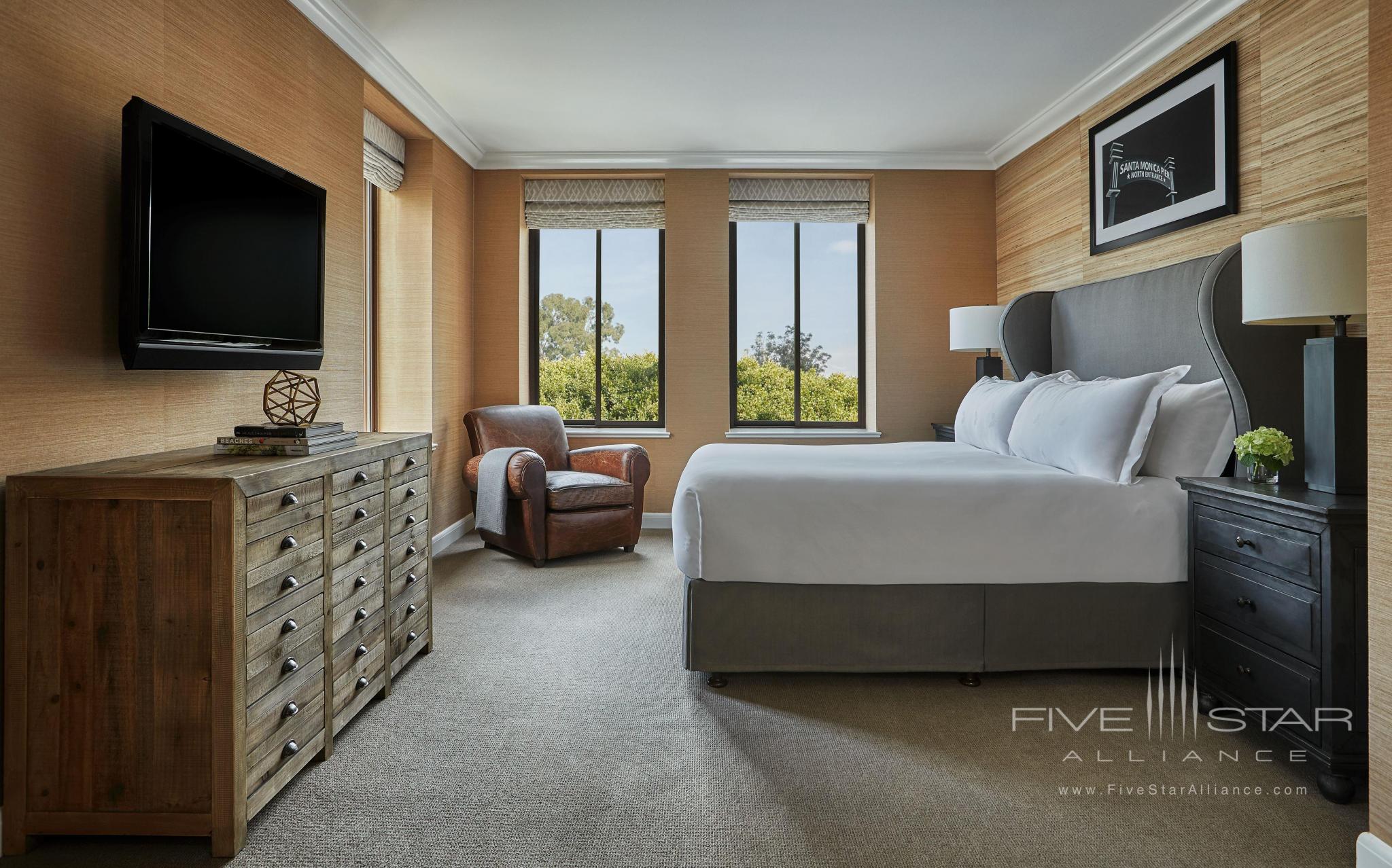 Palisades Suite King Bedroom