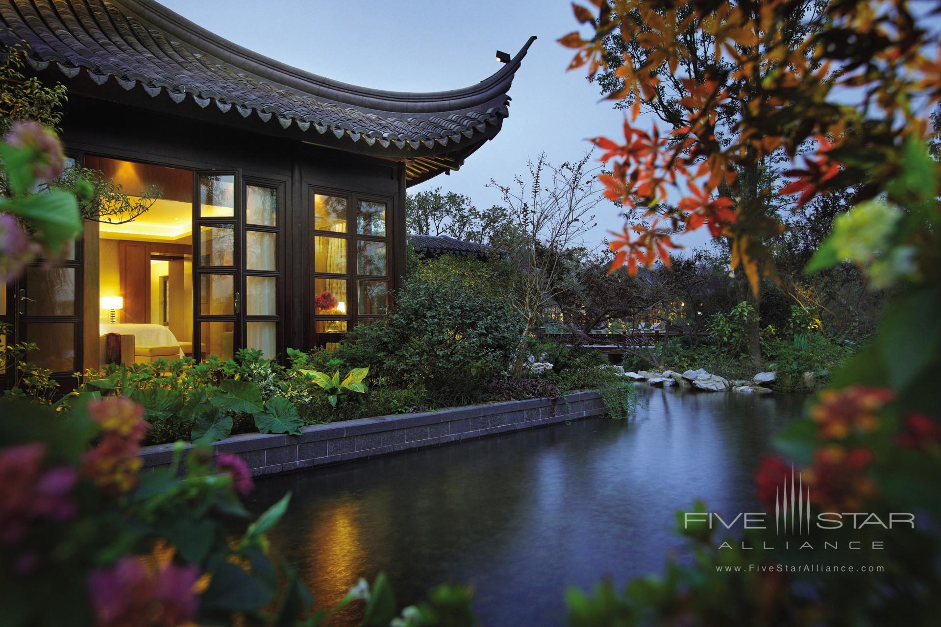 Four Seasons Hotel Hangzhou at West Lake