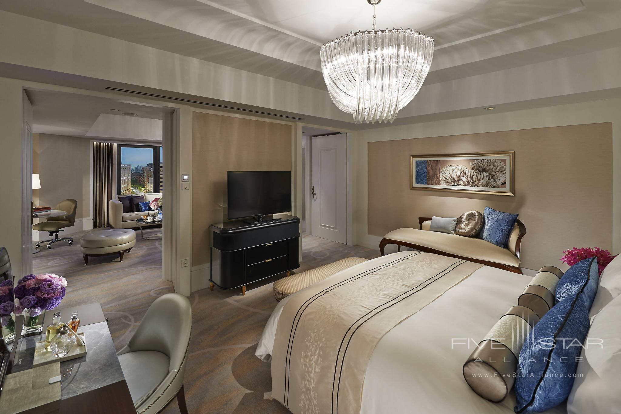 Suite Club Boulevard Bedroom