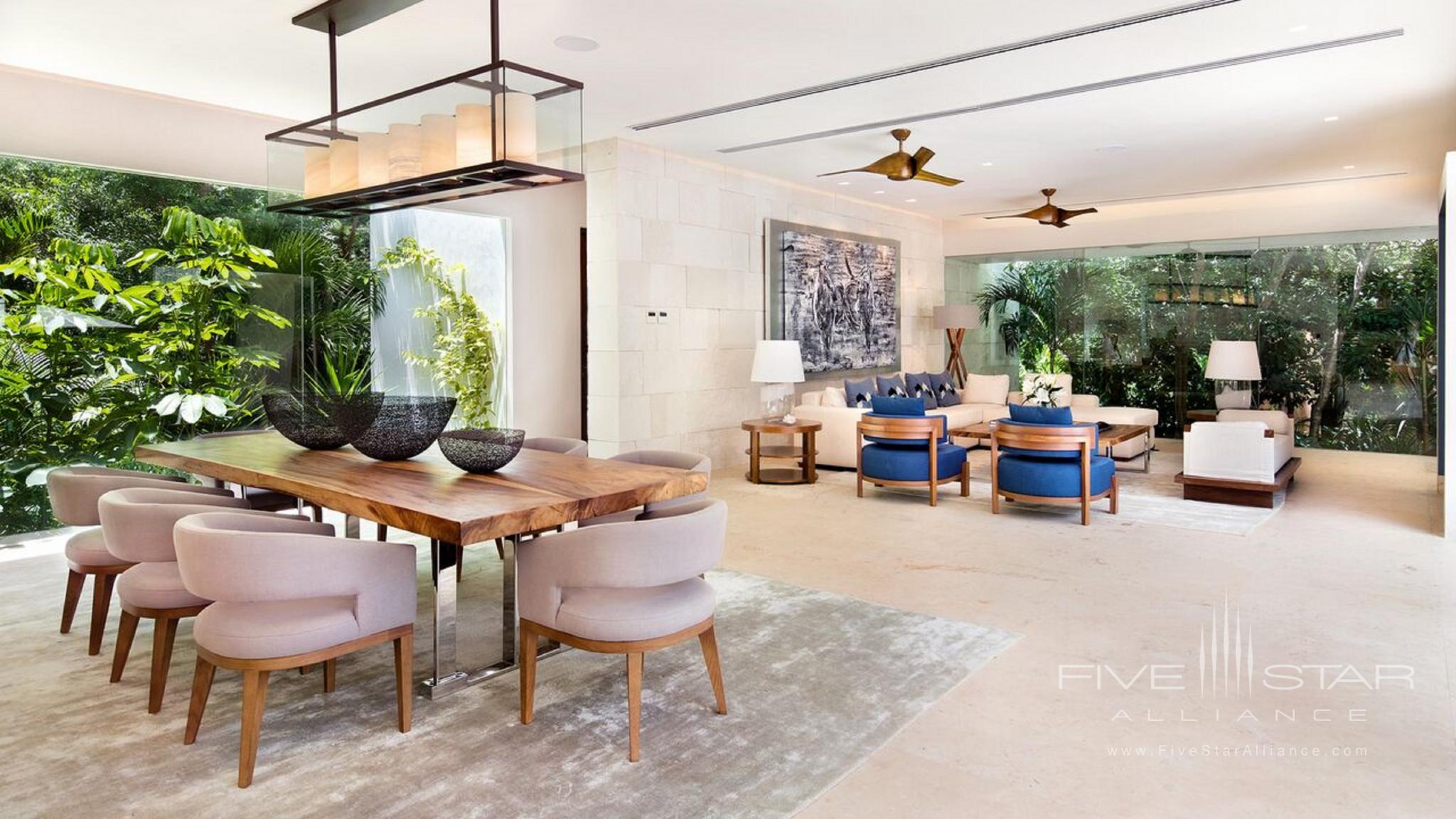 Presidencial Dining and Living Area