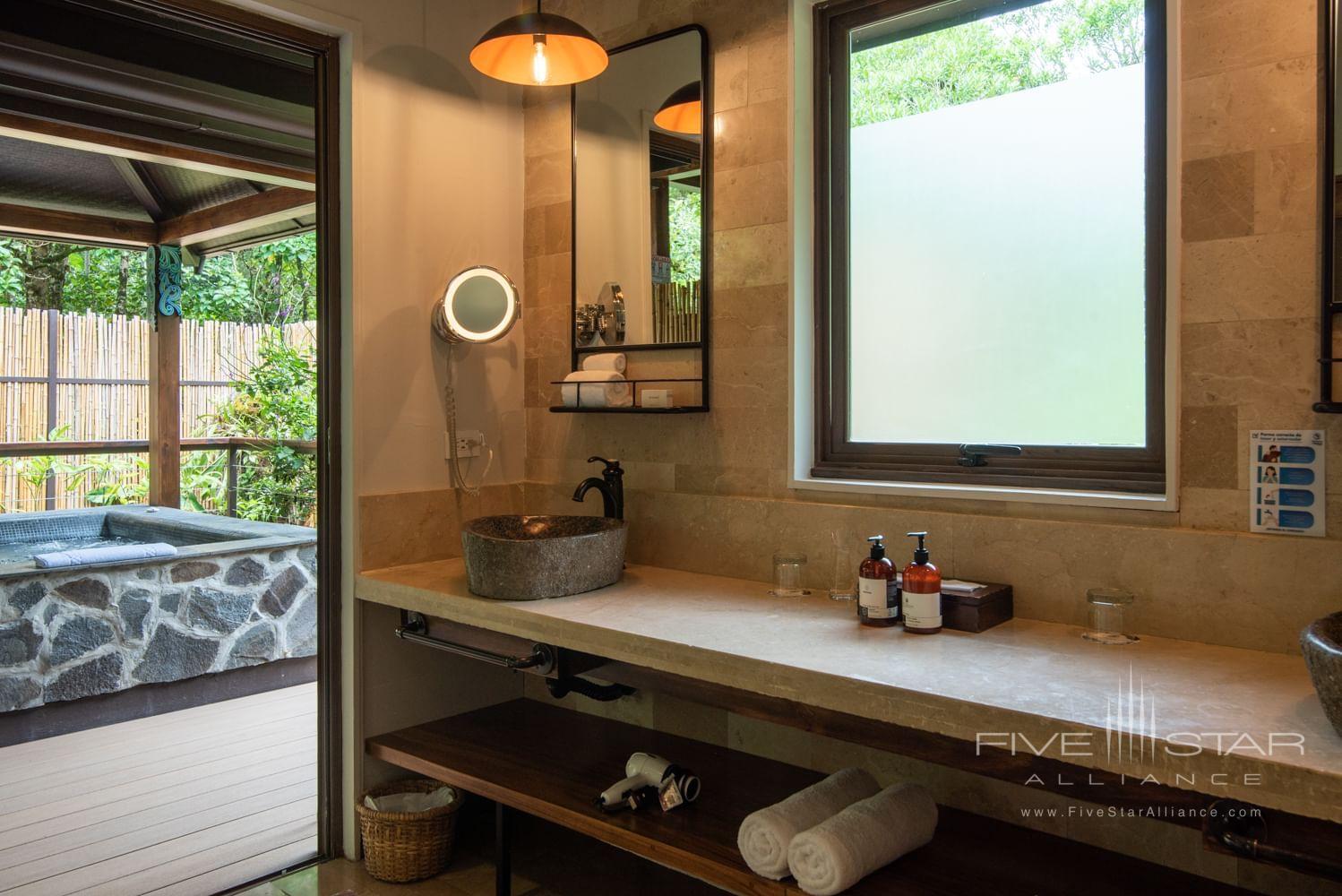 Suite Bathroom at El Silencio Lodge &amp; Spa