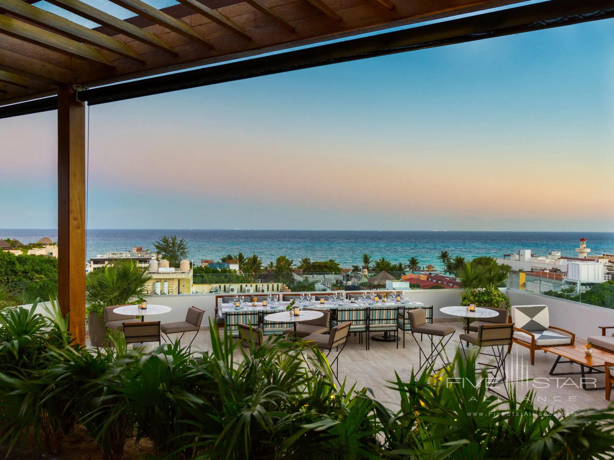 Thompson Playa del Carmen