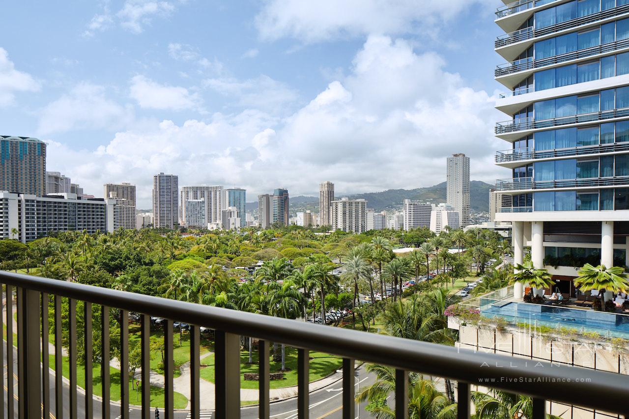 Outrigger Reef Waikiki Beach