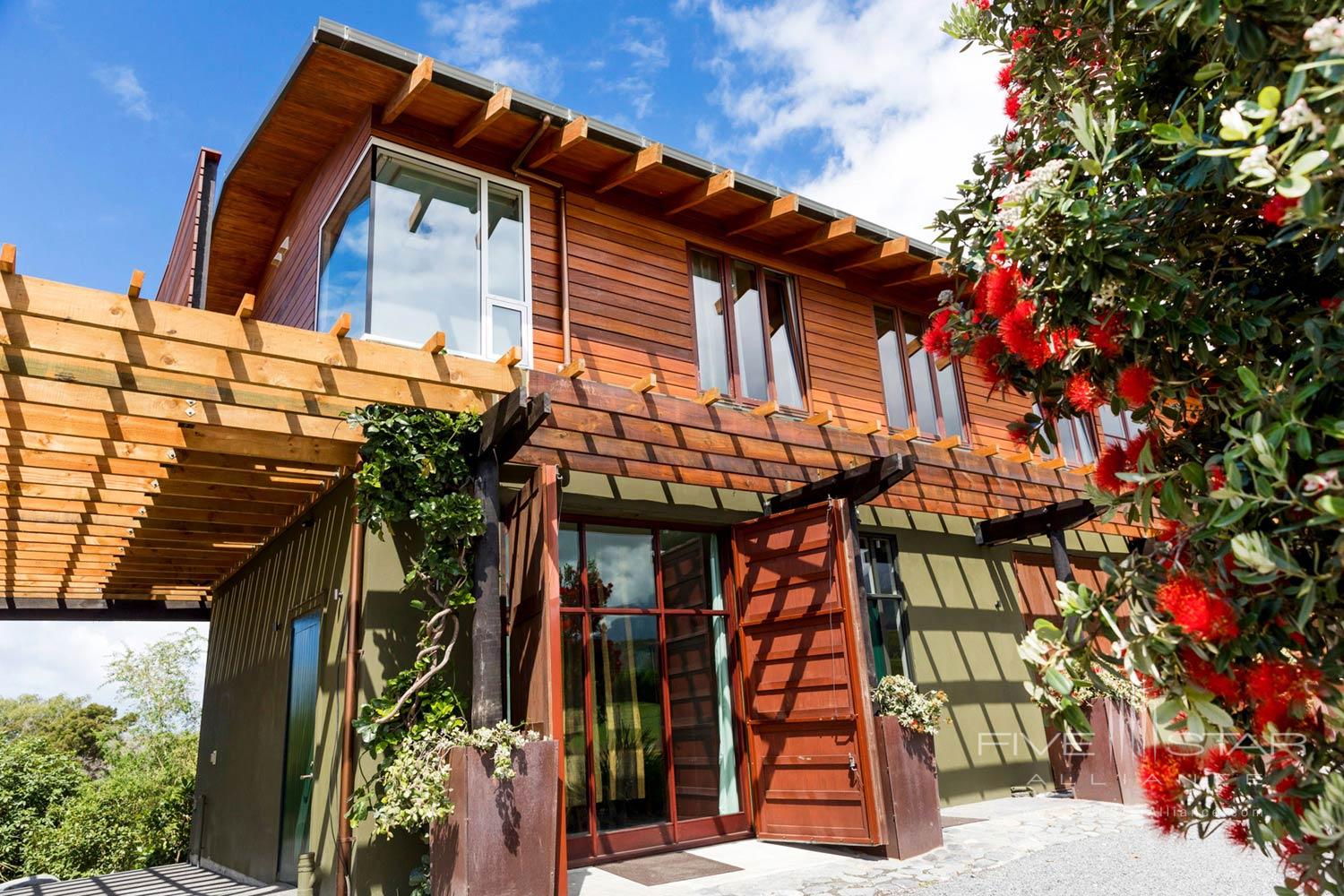 Hapuku Lodge and Tree Houses