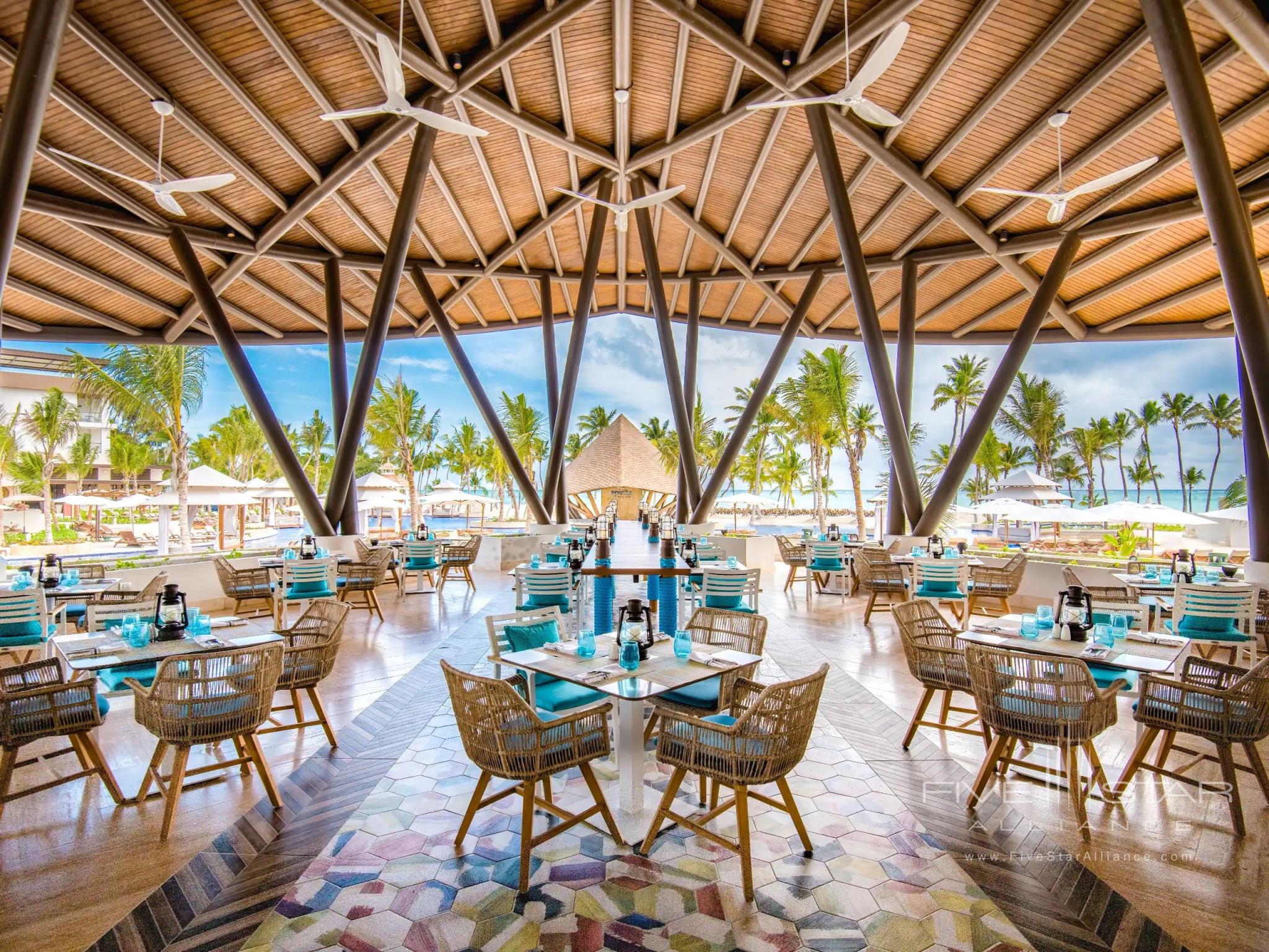 Hyatt Zilara guests have full access to dining options, bars and lounges at Hyatt Ziva Cap Cana
