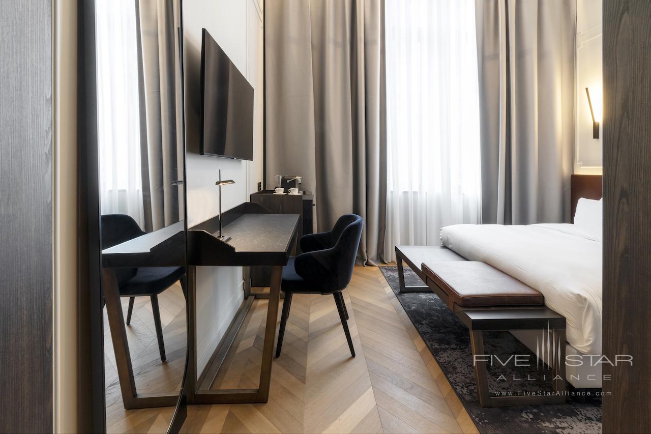 Palazzo Touring Club Milan