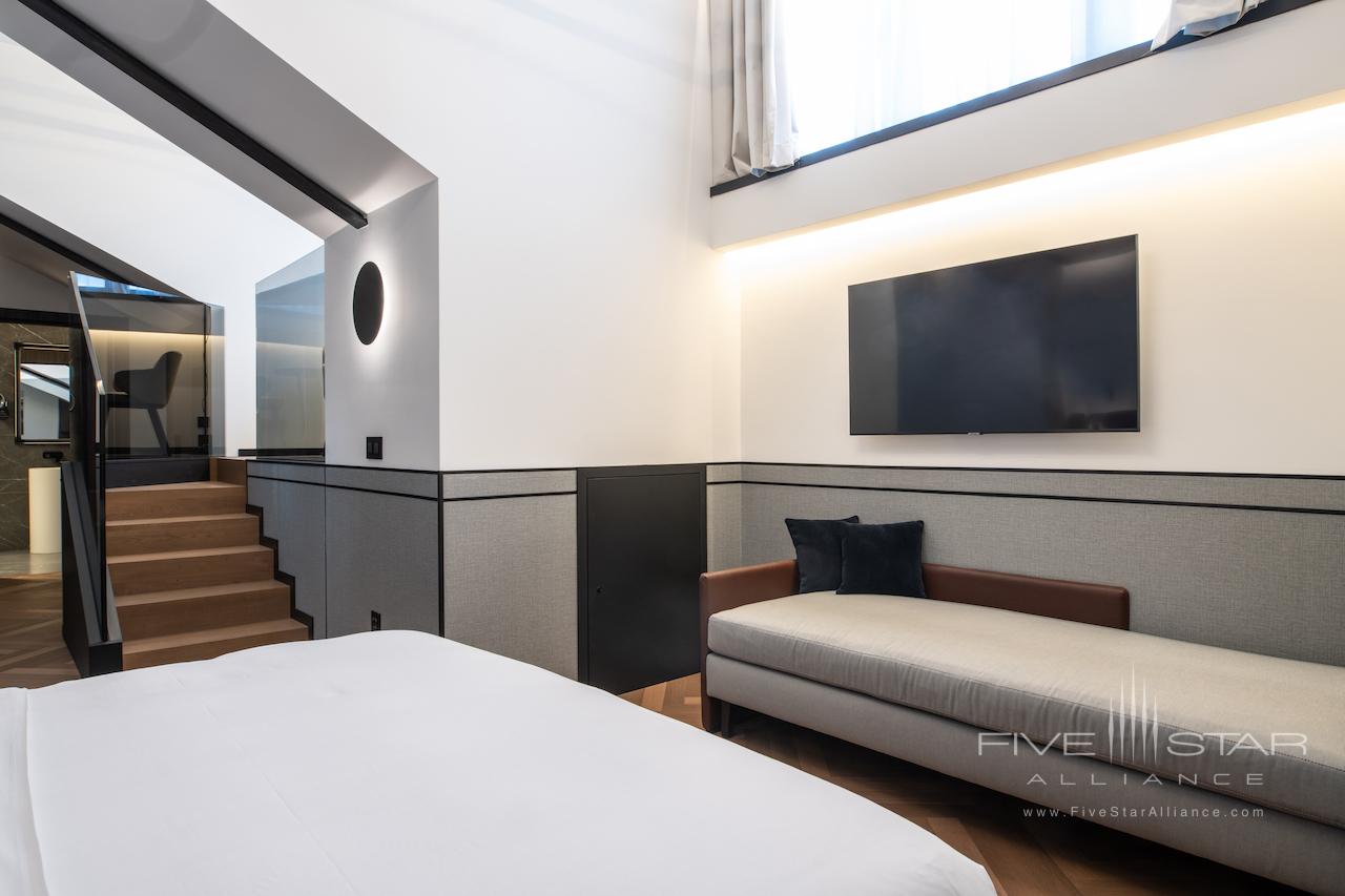 Palazzo Touring Club Milan