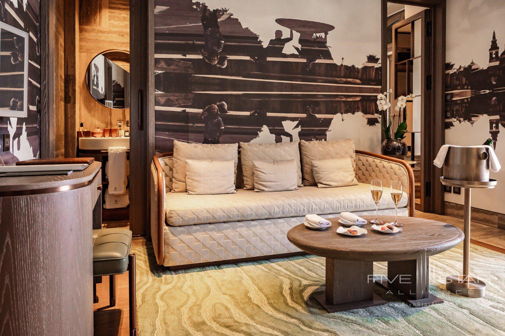 Deluxe Grand Harbour View Suite at Iniala Malta