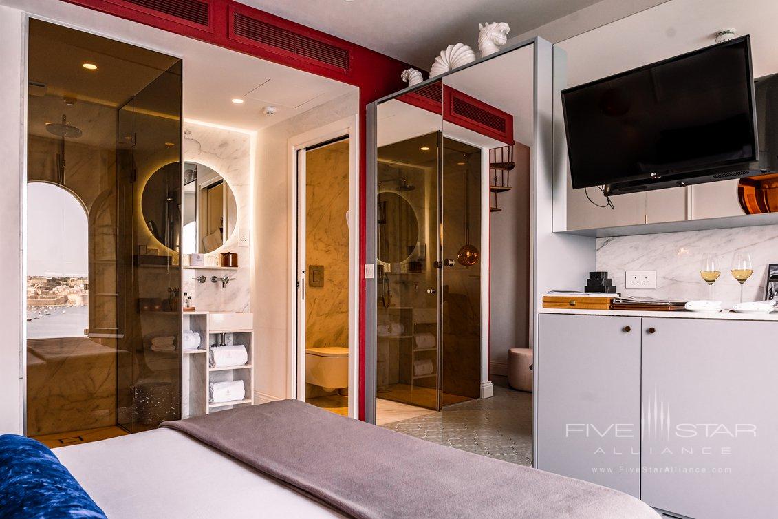 Hideaway Harbour View Pool Suite at Iniala