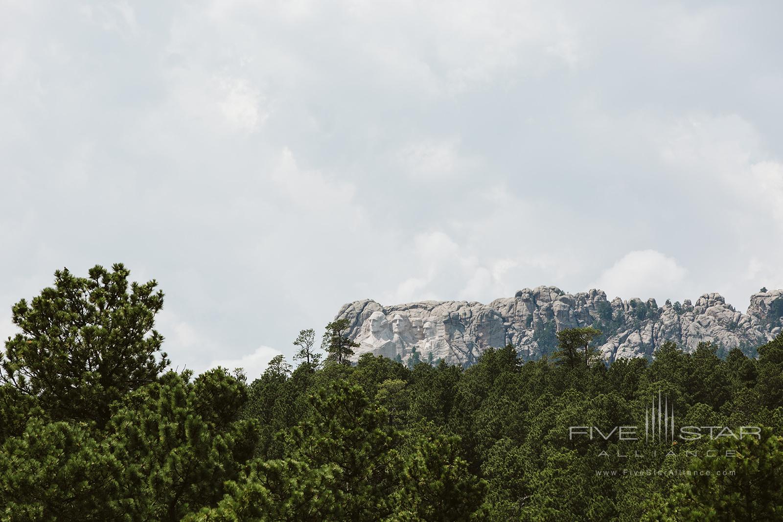 Under Canvas Mount Rushmore Glamping