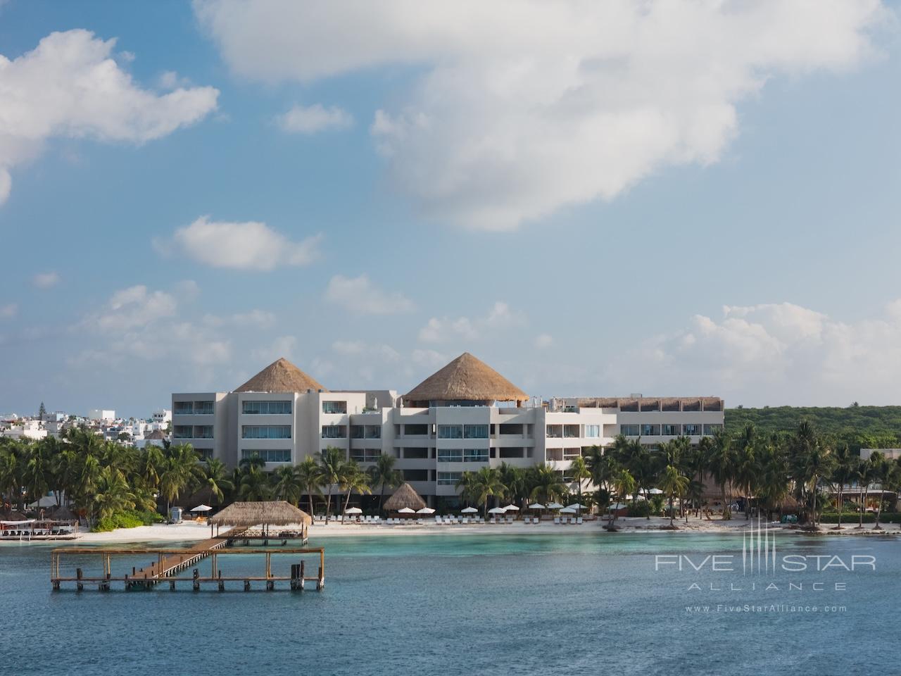 Almare, a Luxury Collection Resort view 3