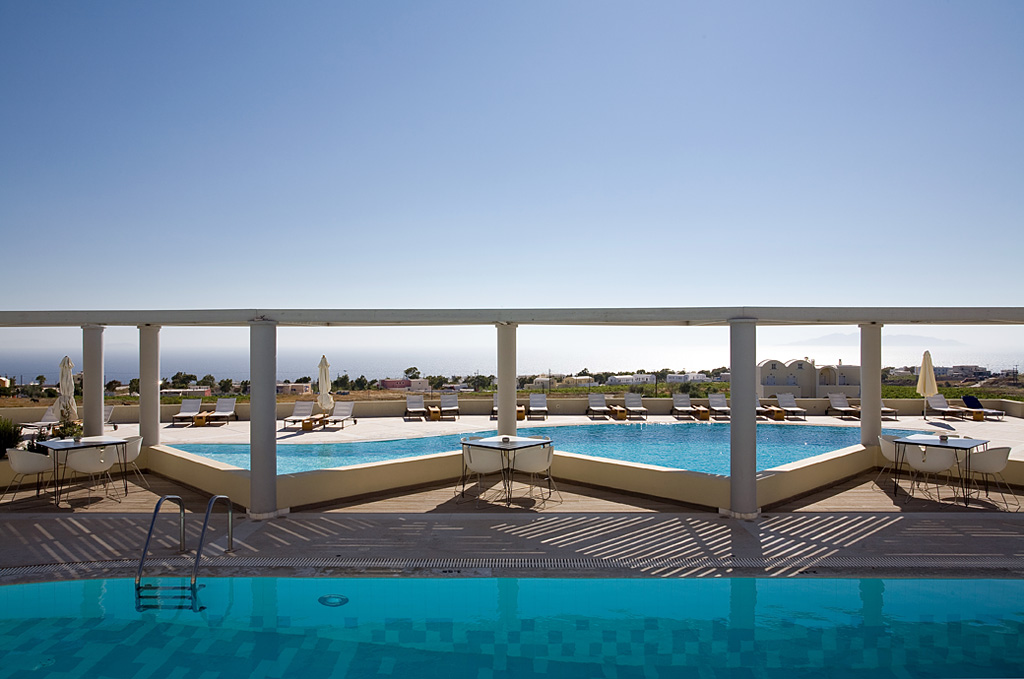 The Majestic Hotel Santorini