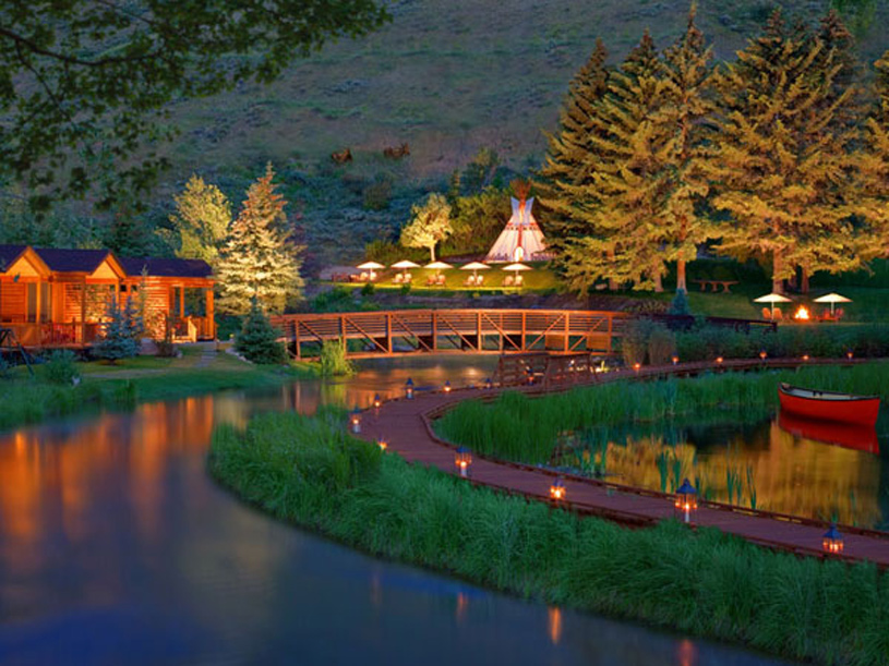 Rustic Inn Creekside Resort and Spa