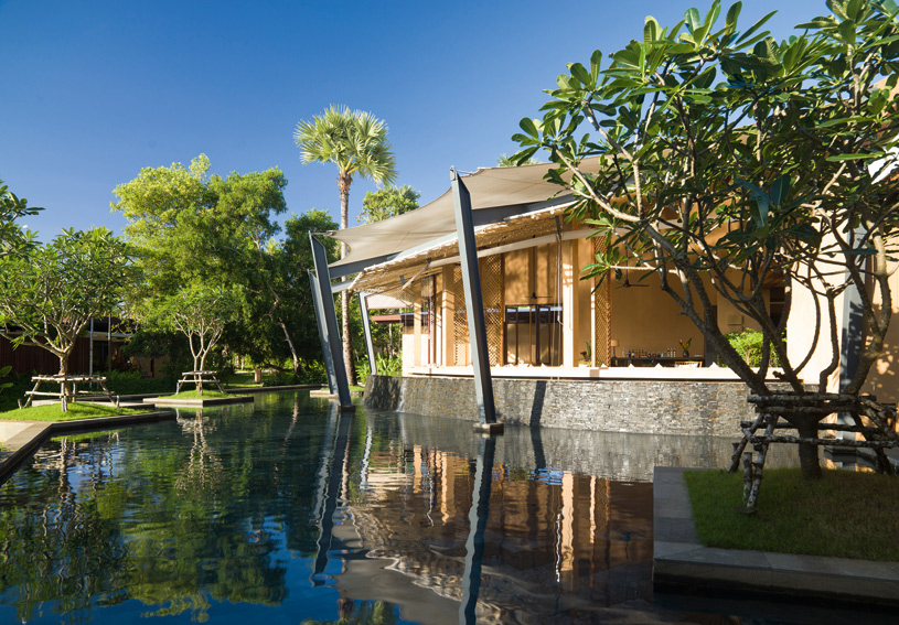 Wanakarn Beach Resort and Spa